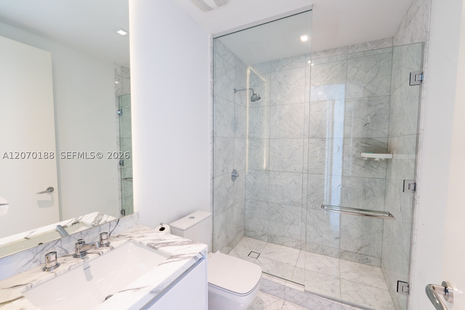 16901 Collins Ave #4201 Sunny Isles Beach, FL 33160
