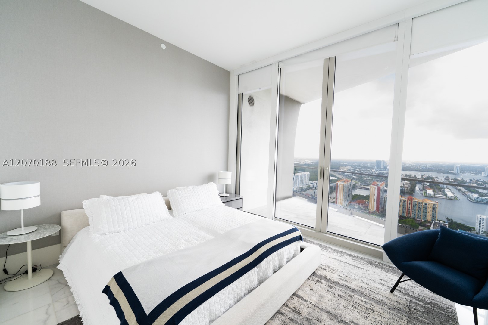16901 Collins Ave #4201 Sunny Isles Beach, FL 33160