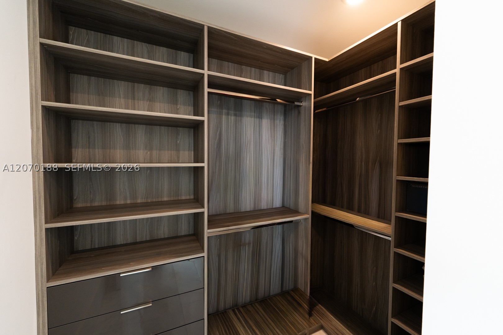 16901 Collins Ave #4201 Sunny Isles Beach, FL 33160