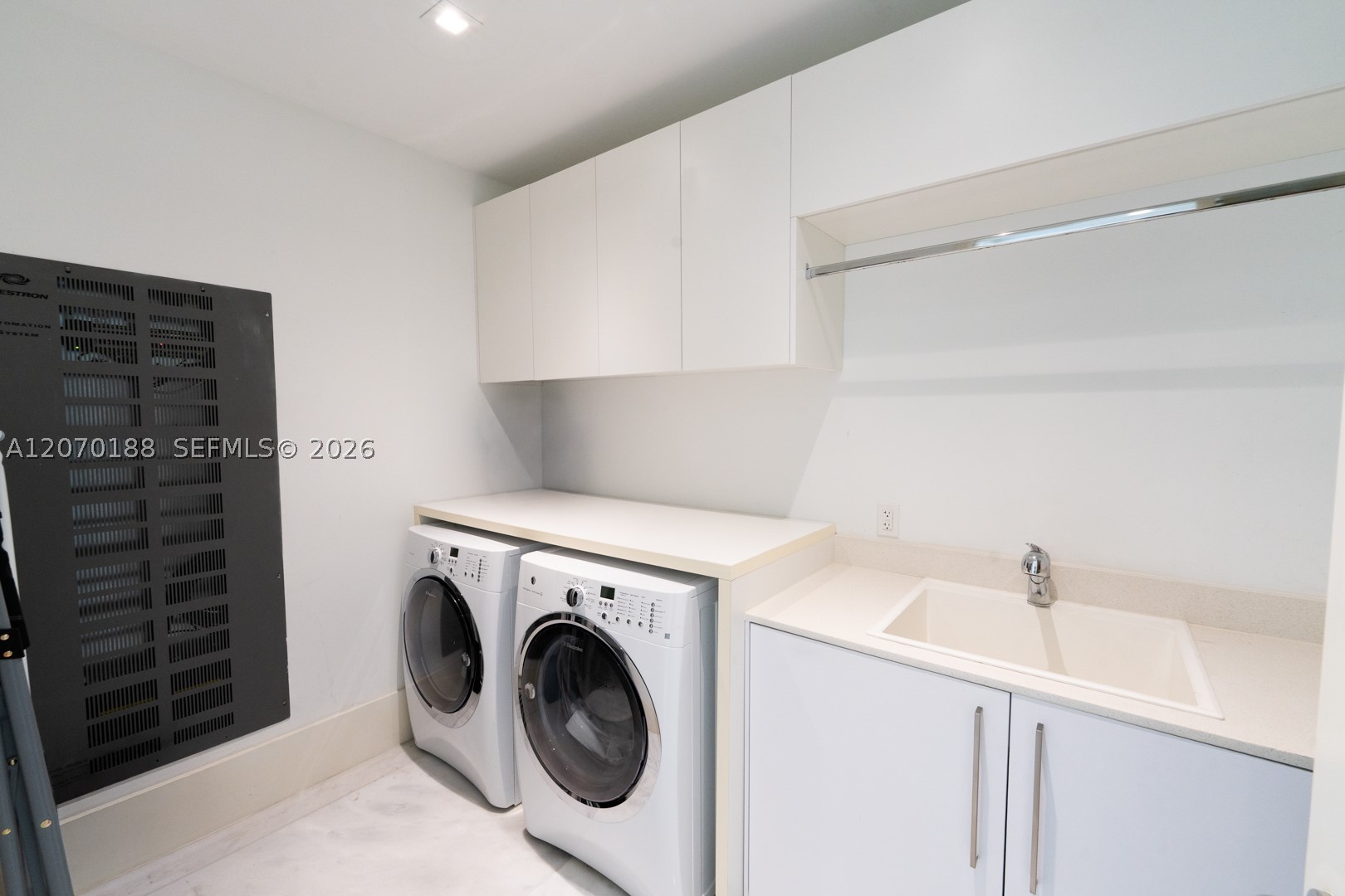 16901 Collins Ave #4201 Sunny Isles Beach, FL 33160