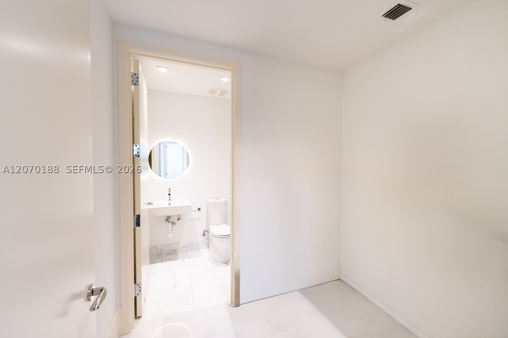 16901 Collins Ave #4201 Sunny Isles Beach, FL 33160