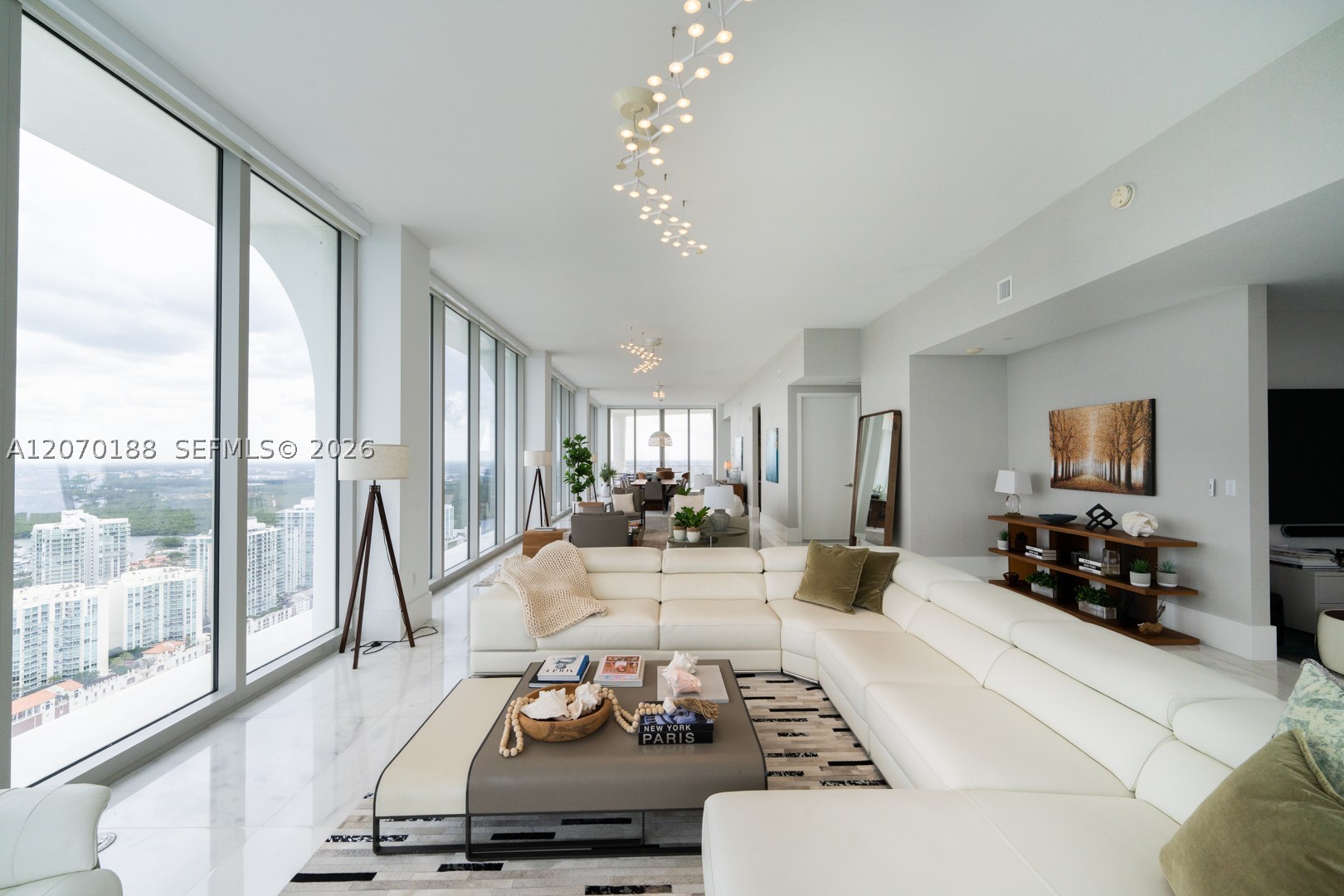 16901 Collins Ave #4201 Sunny Isles Beach, FL 33160