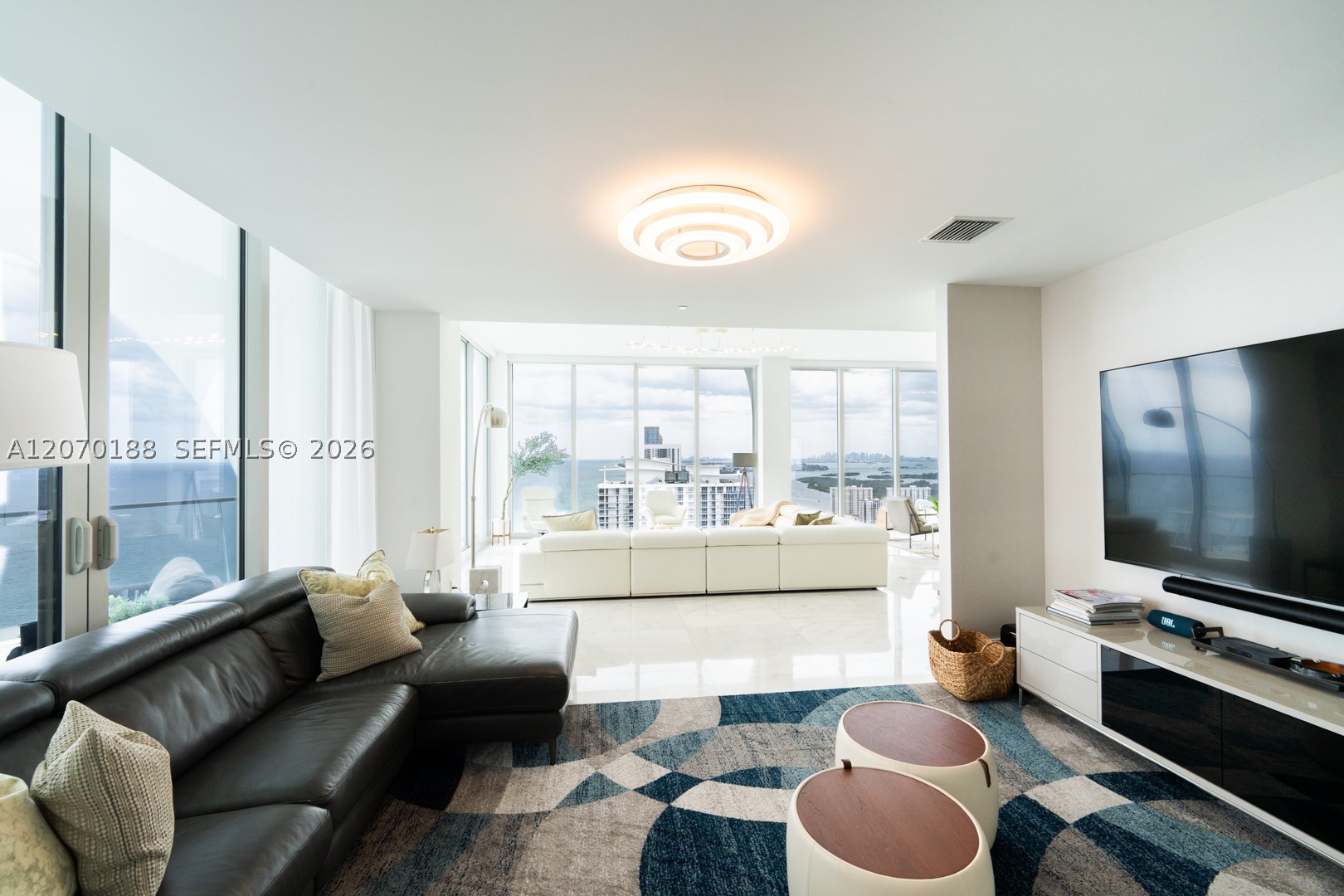 16901 Collins Ave #4201 Sunny Isles Beach, FL 33160