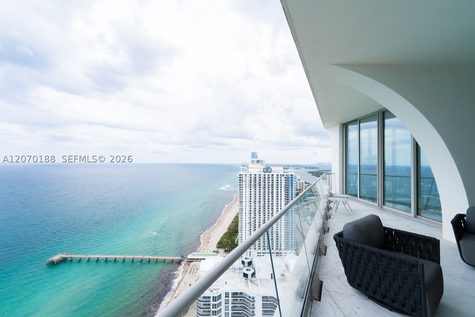 16901 Collins Ave #4201 Sunny Isles Beach, FL 33160