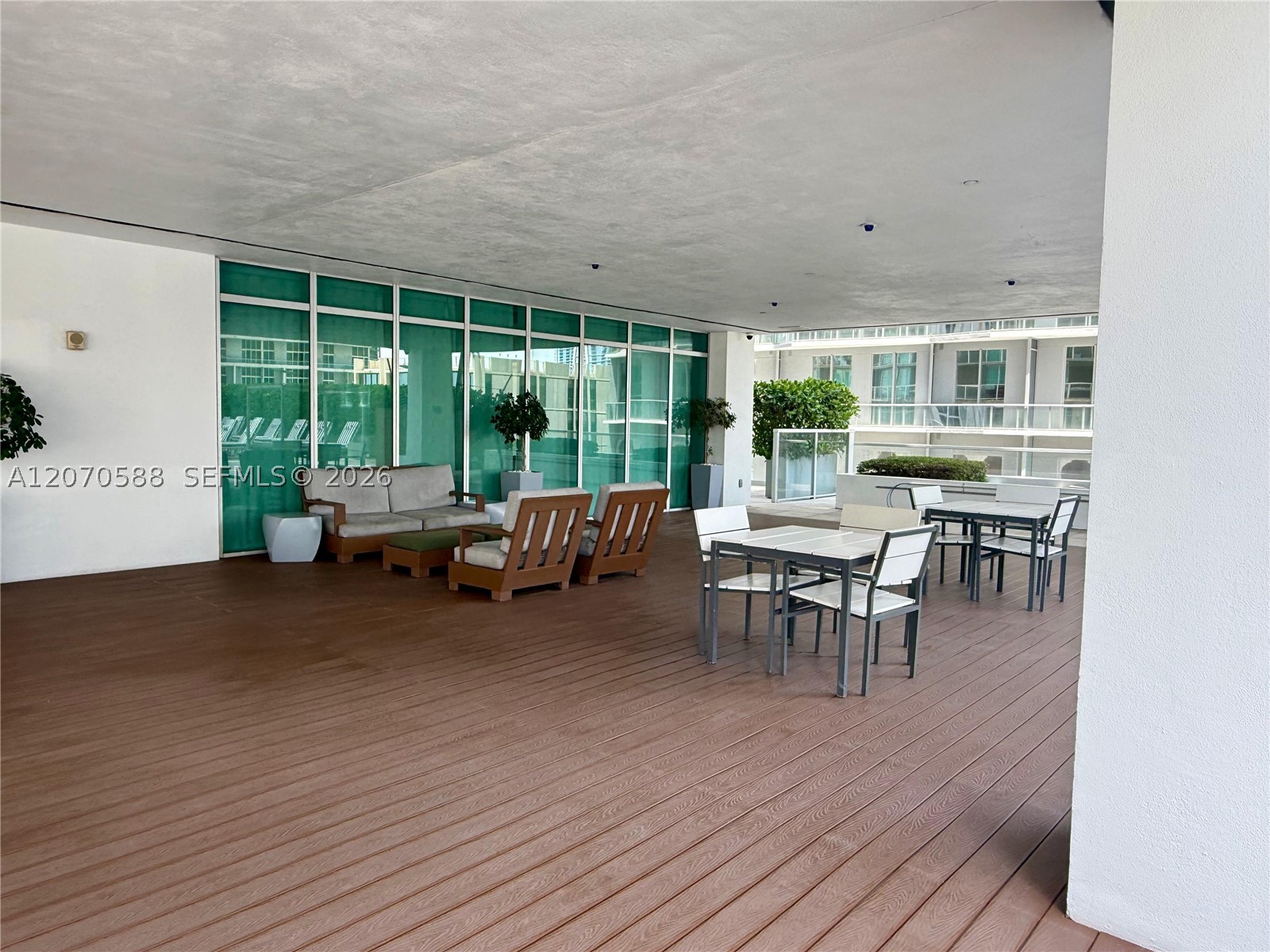 image 500 Brickell West13