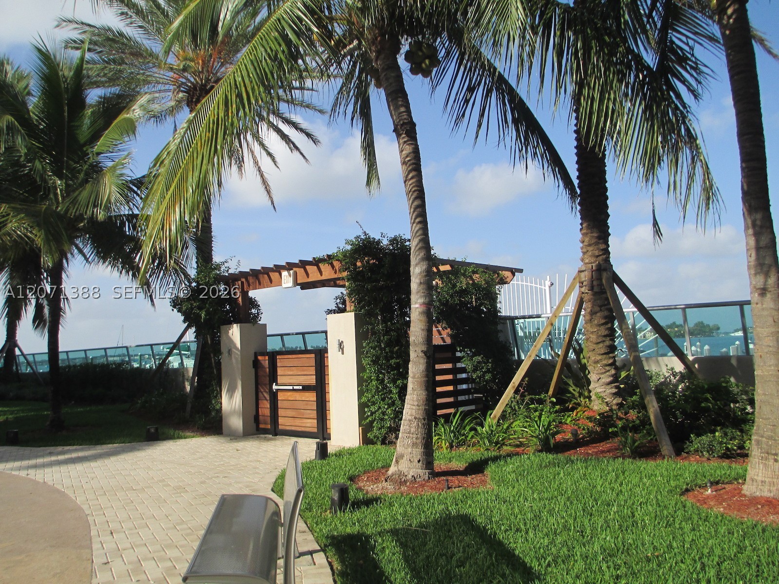 image Flamingo South Beach16