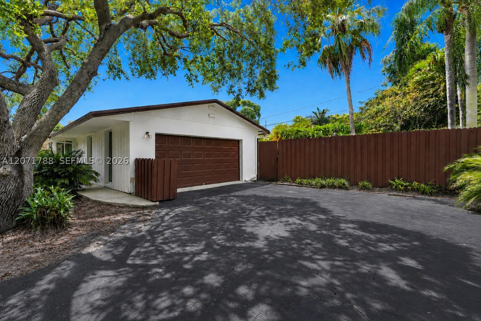 8520 SW 151st St Palmetto Bay, FL 33158