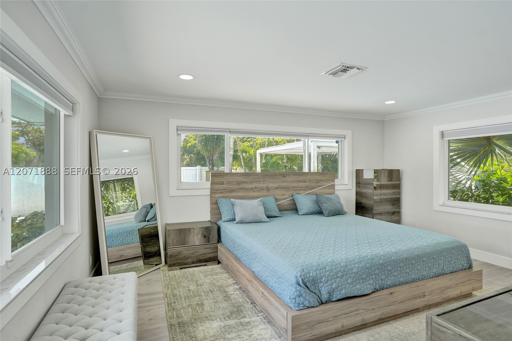 2615 NE 26th St Fort Lauderdale, FL 33305