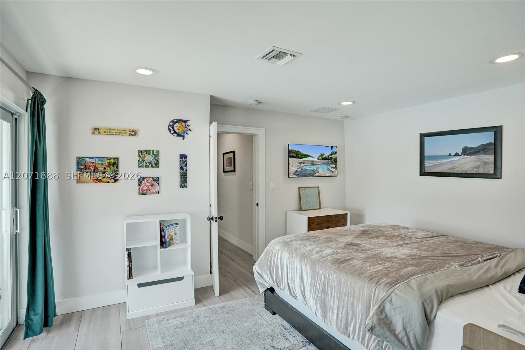 2615 NE 26th St Fort Lauderdale, FL 33305