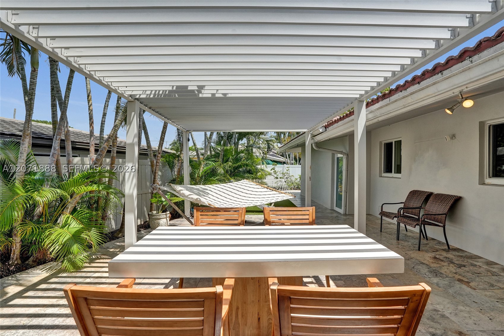 2615 NE 26th St Fort Lauderdale, FL 33305