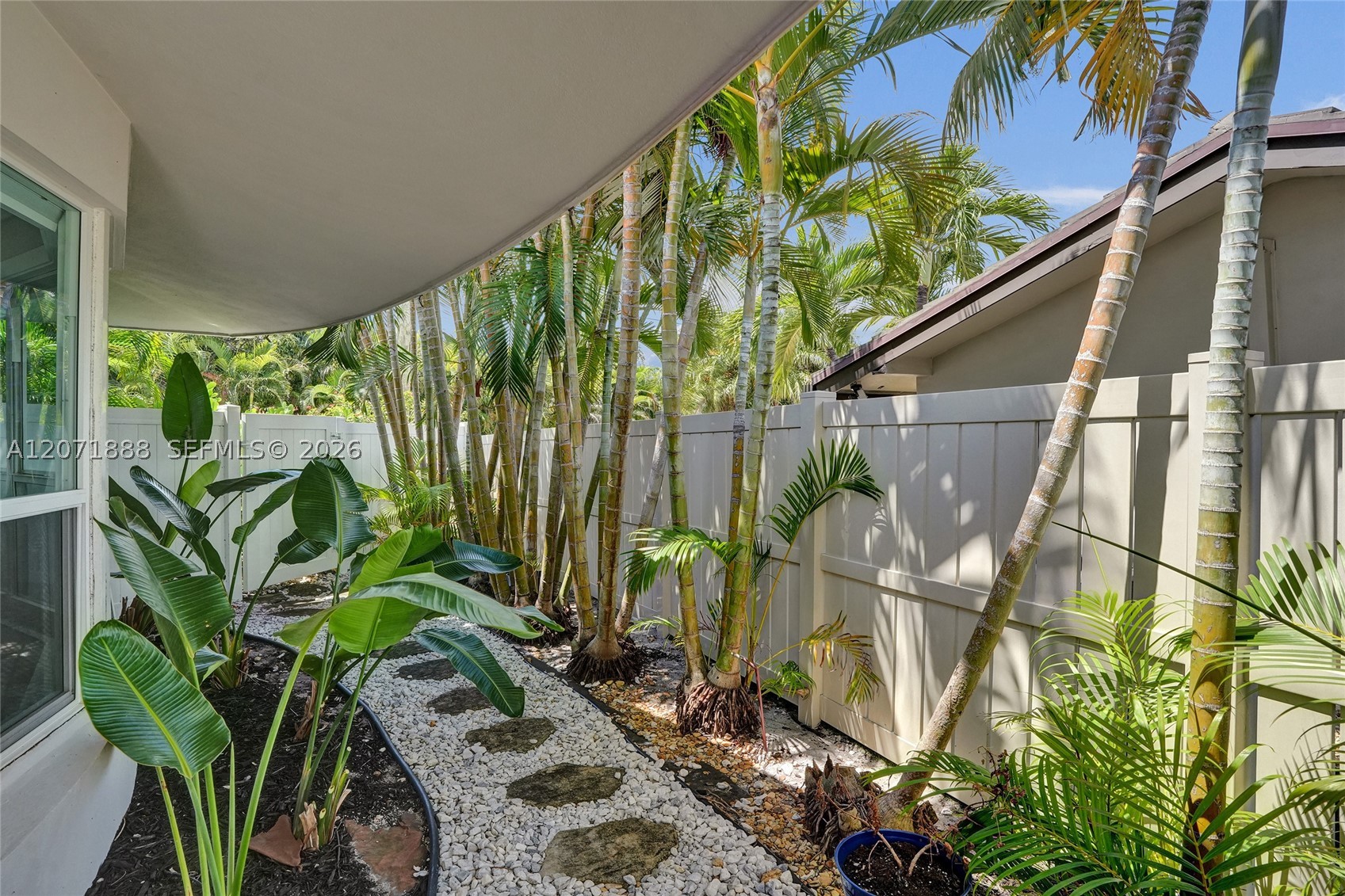 2615 NE 26th St Fort Lauderdale, FL 33305