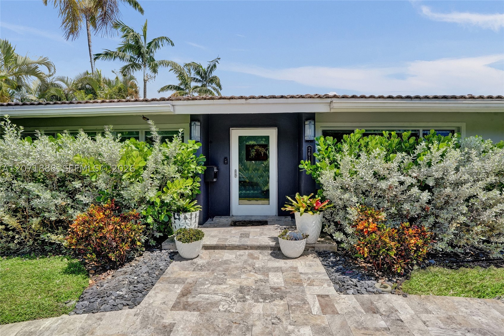 2615 NE 26th St Fort Lauderdale, FL 33305