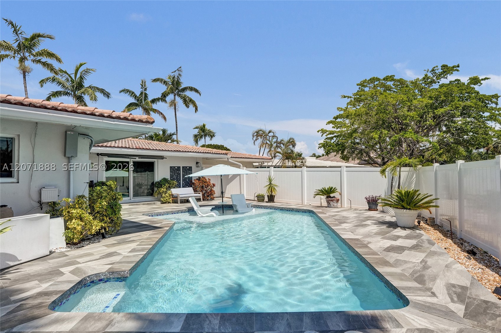2615 NE 26th St Fort Lauderdale, FL 33305