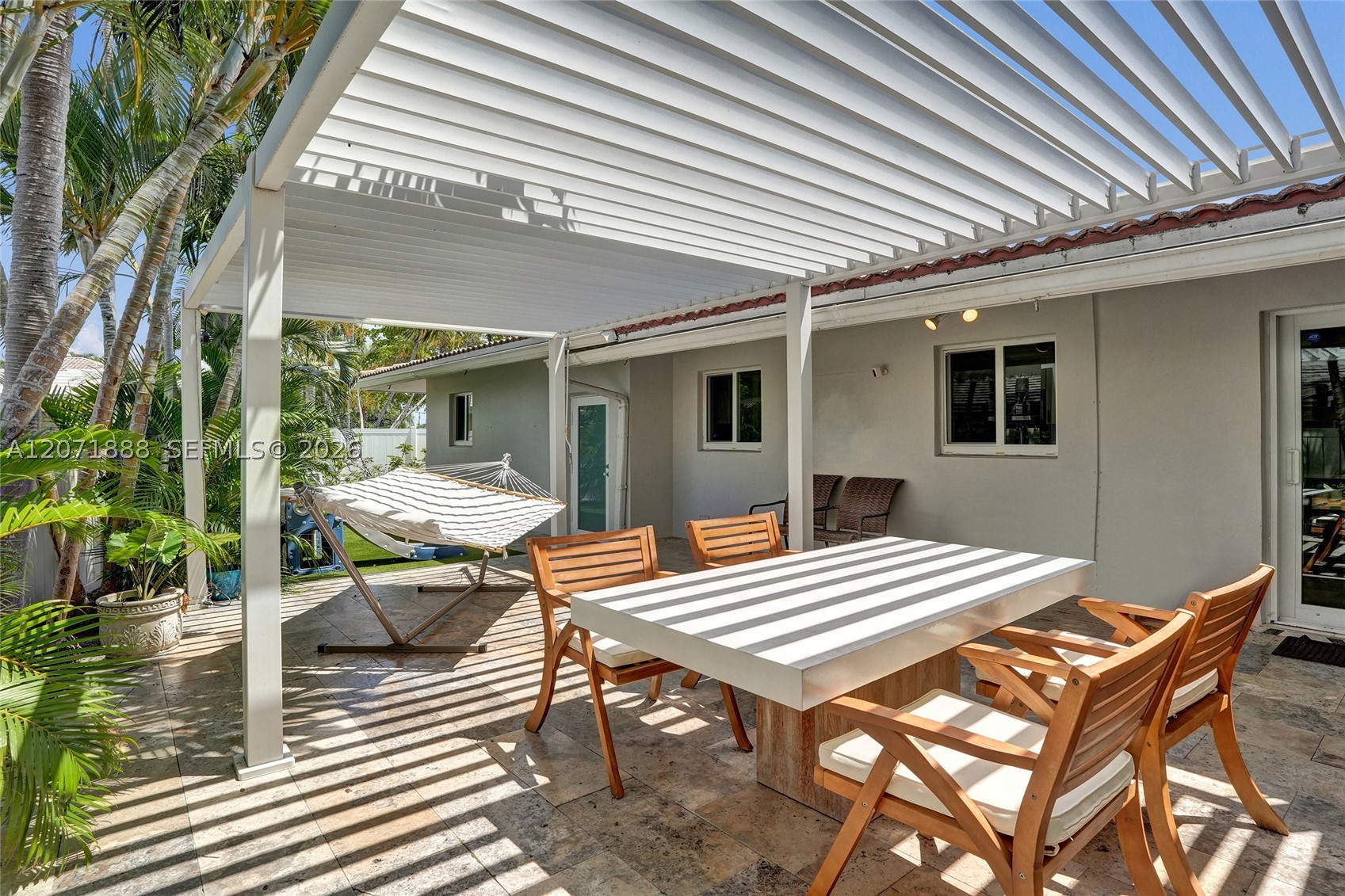 2615 NE 26th St Fort Lauderdale, FL 33305