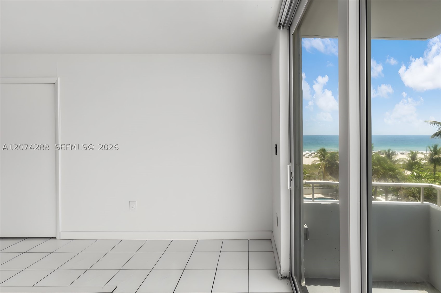 465 Ocean Dr #512 Miami Beach, FL 33139