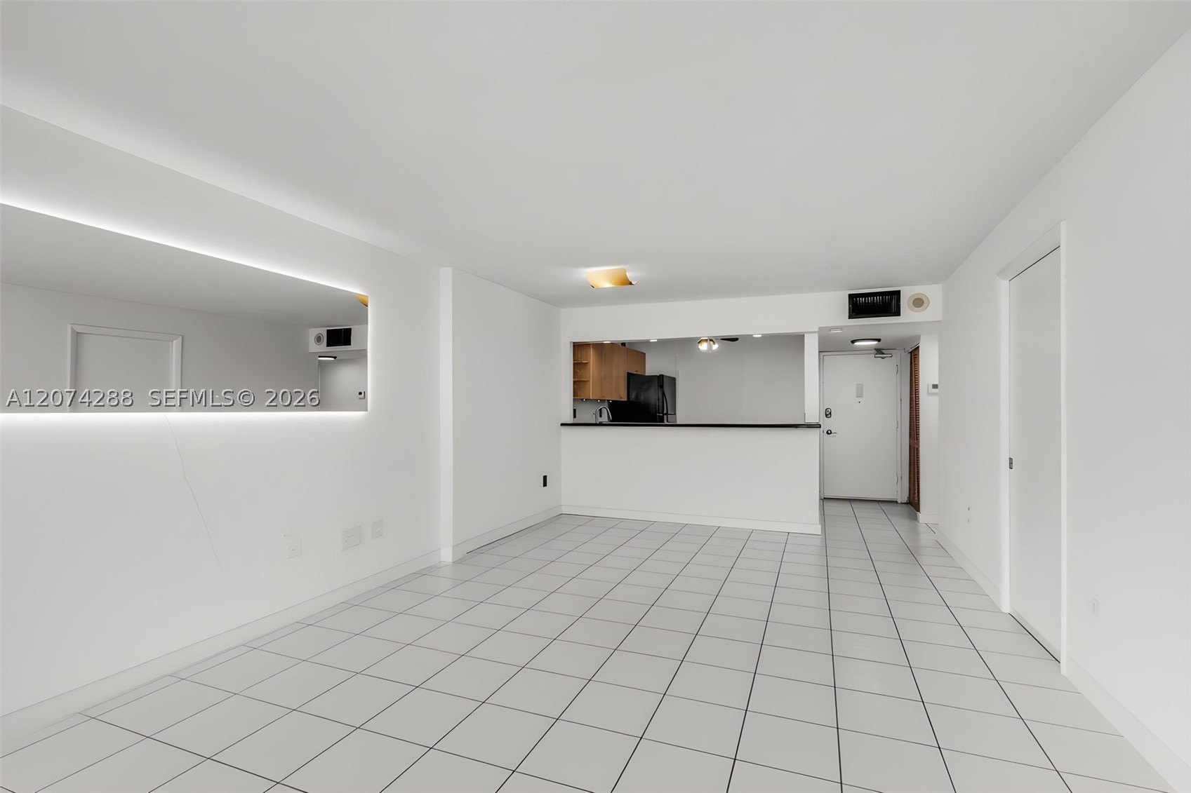 465 Ocean Dr #512 Miami Beach, FL 33139
