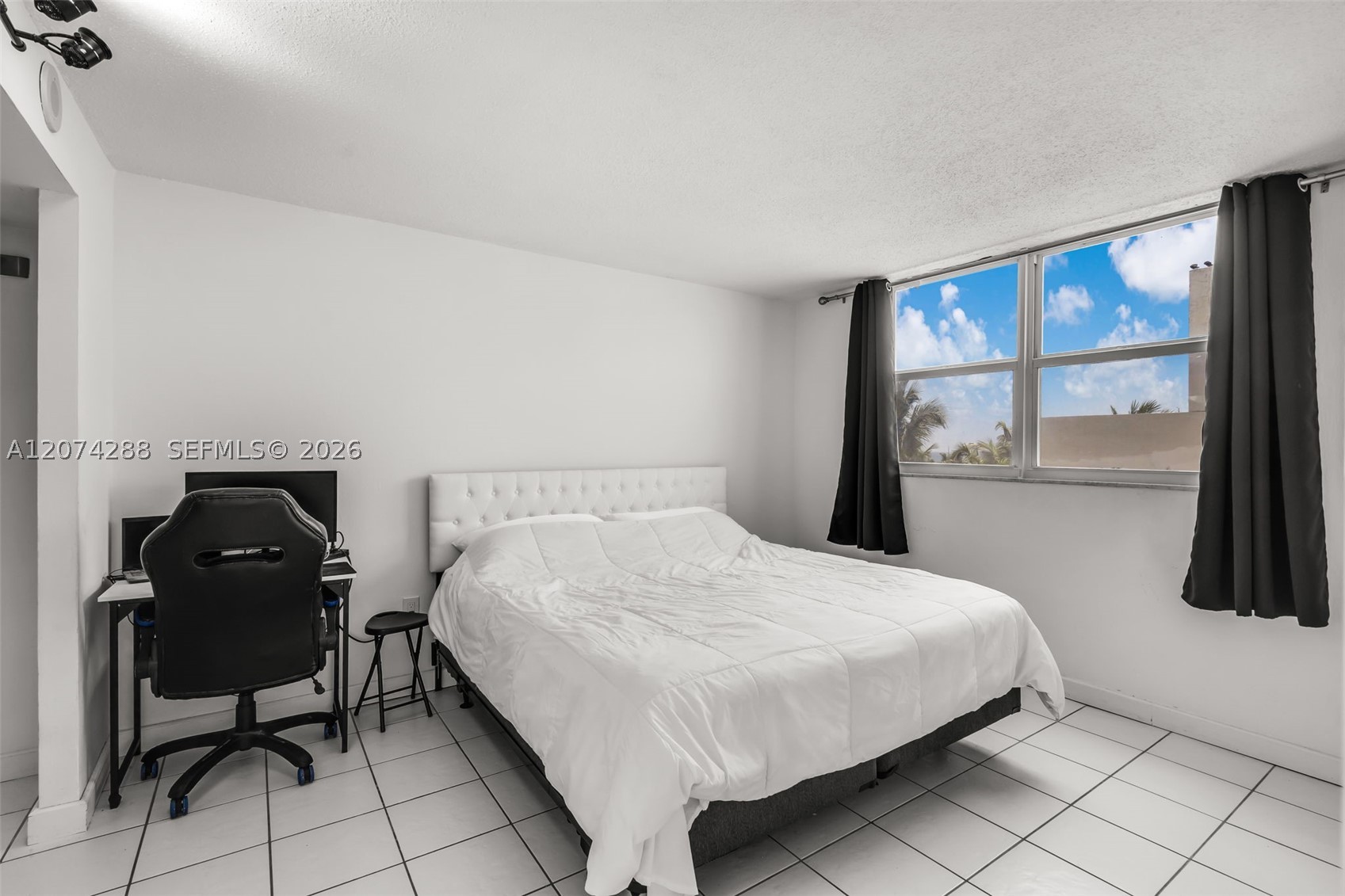 465 Ocean Dr #512 Miami Beach, FL 33139
