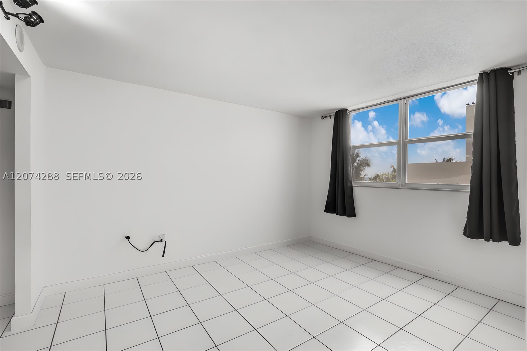 465 Ocean Dr #512 Miami Beach, FL 33139