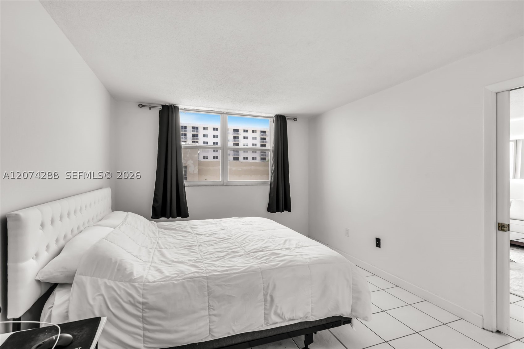 465 Ocean Dr #512 Miami Beach, FL 33139