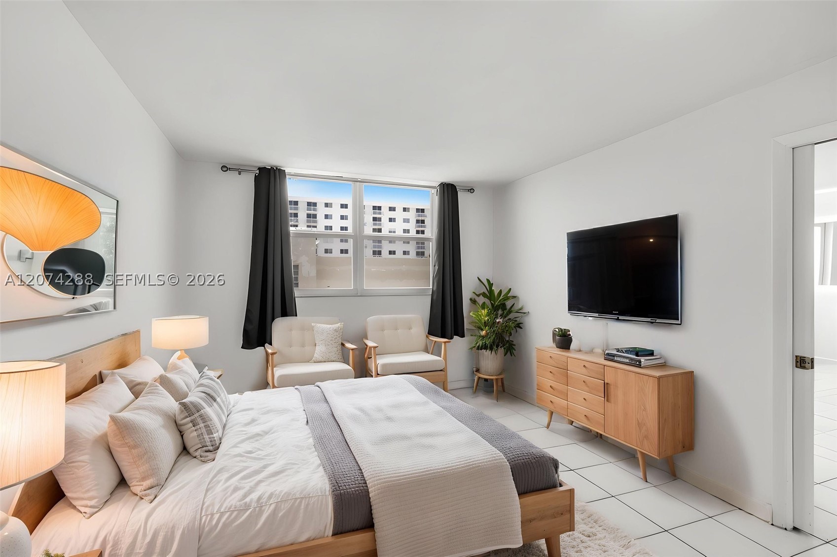 465 Ocean Dr #512 Miami Beach, FL 33139