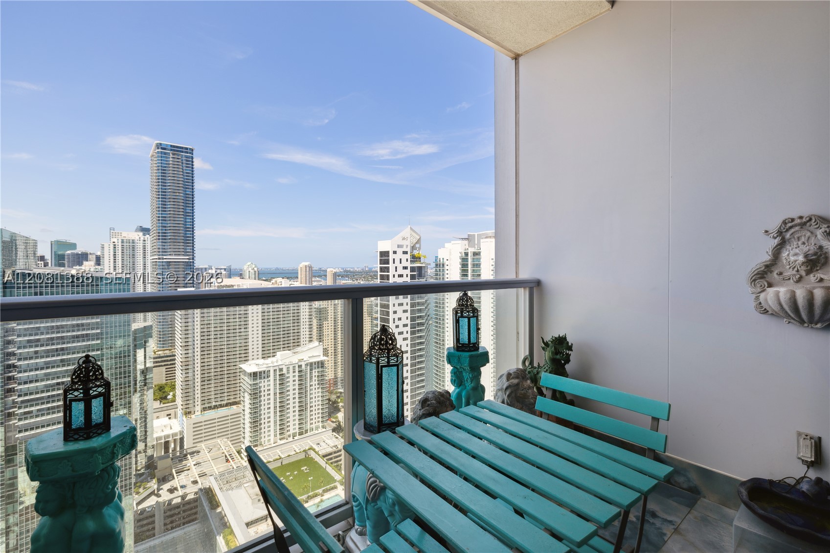 image Four Seasons Residences Miami14