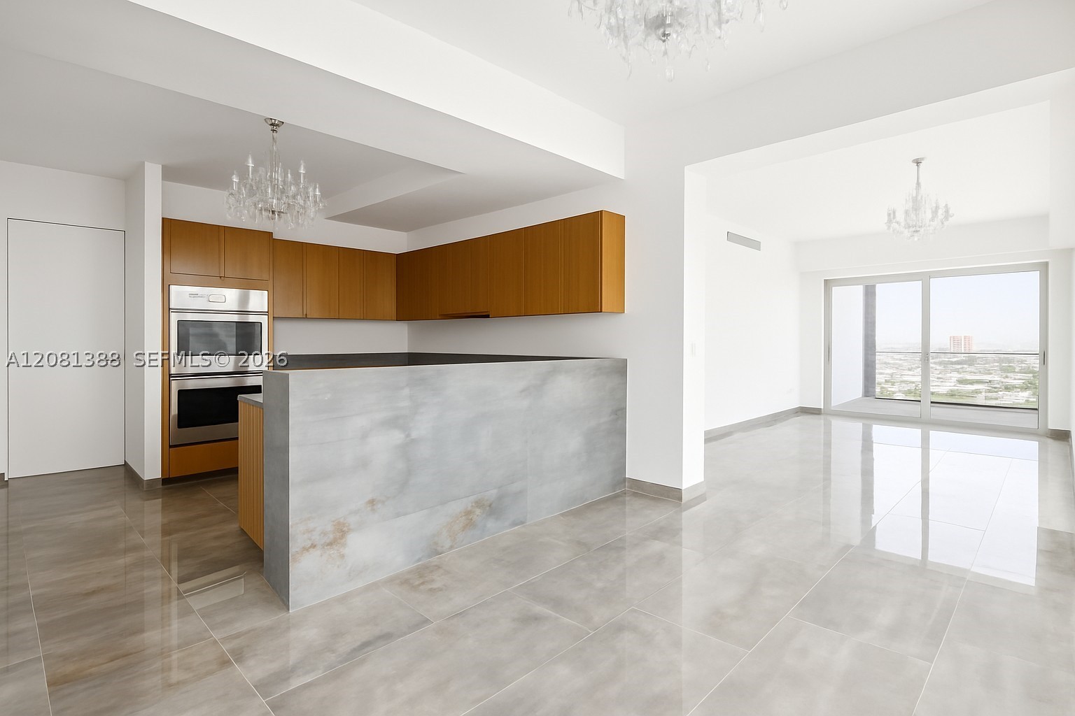 image Four Seasons Residences Miami5
