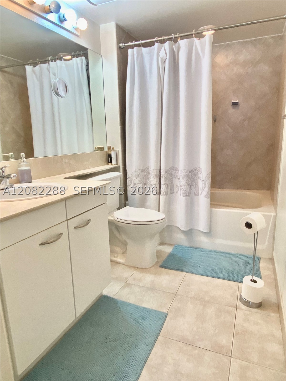 image 2080 Ocean Drive22