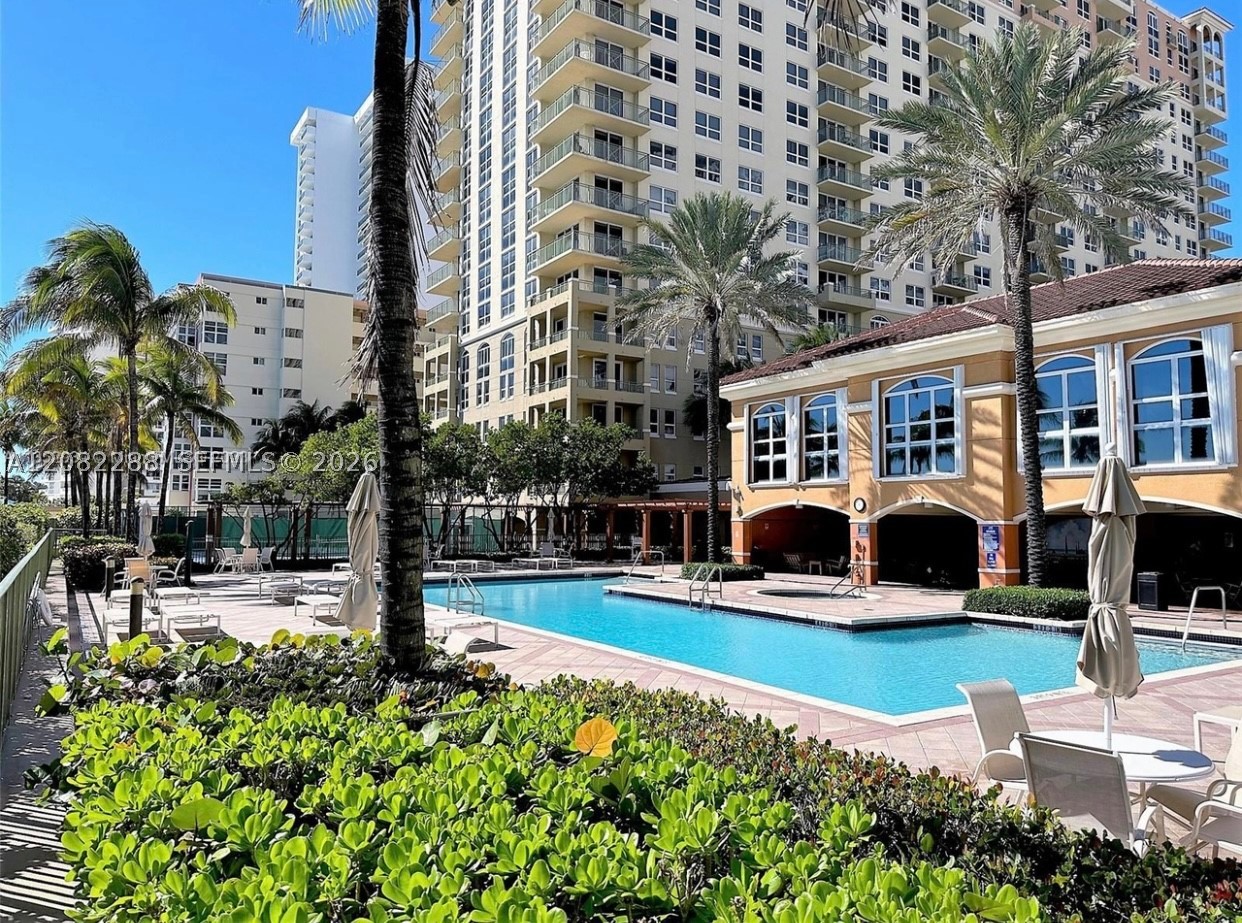 image 2080 Ocean Drive28