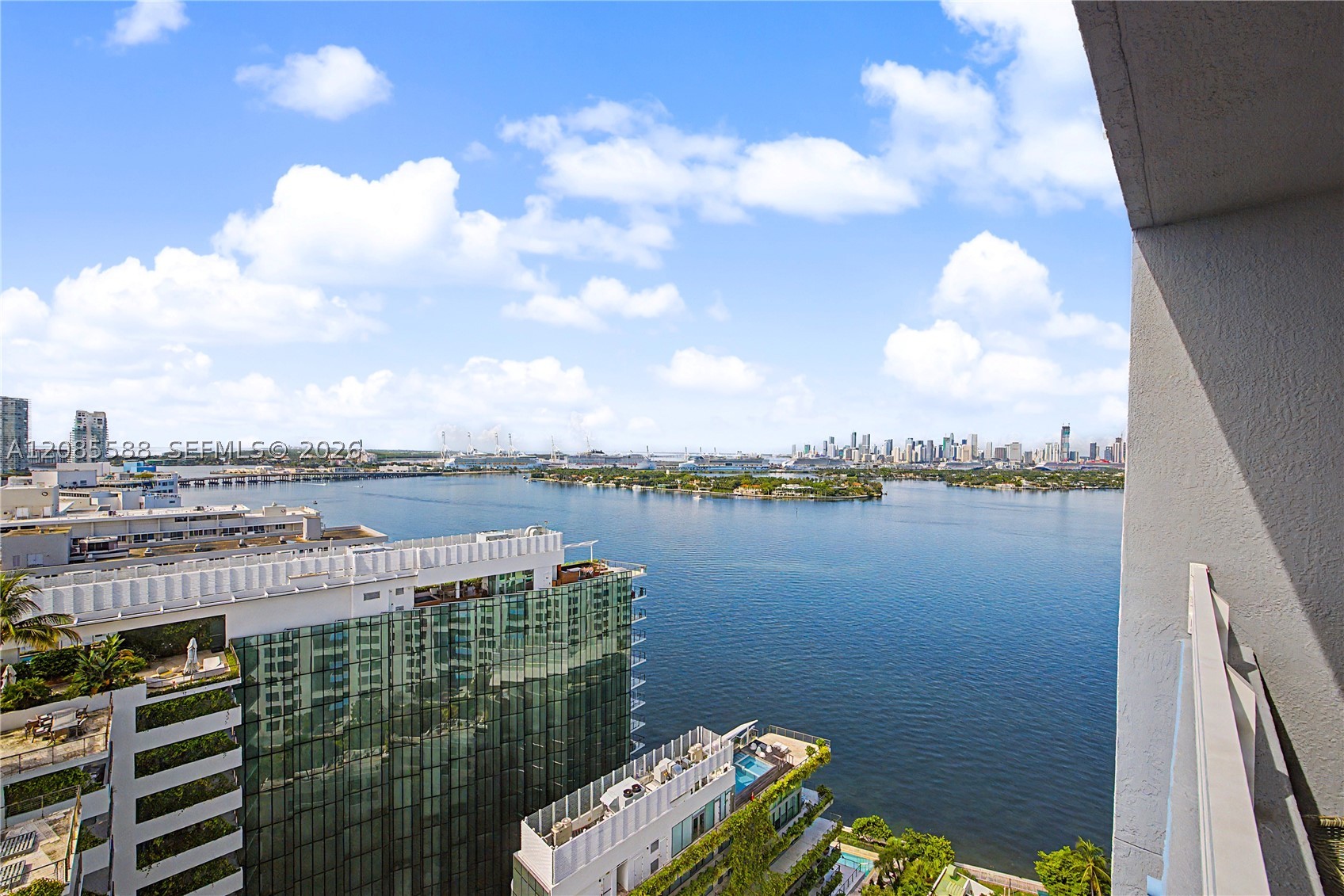 image The Waverly at South Beach9