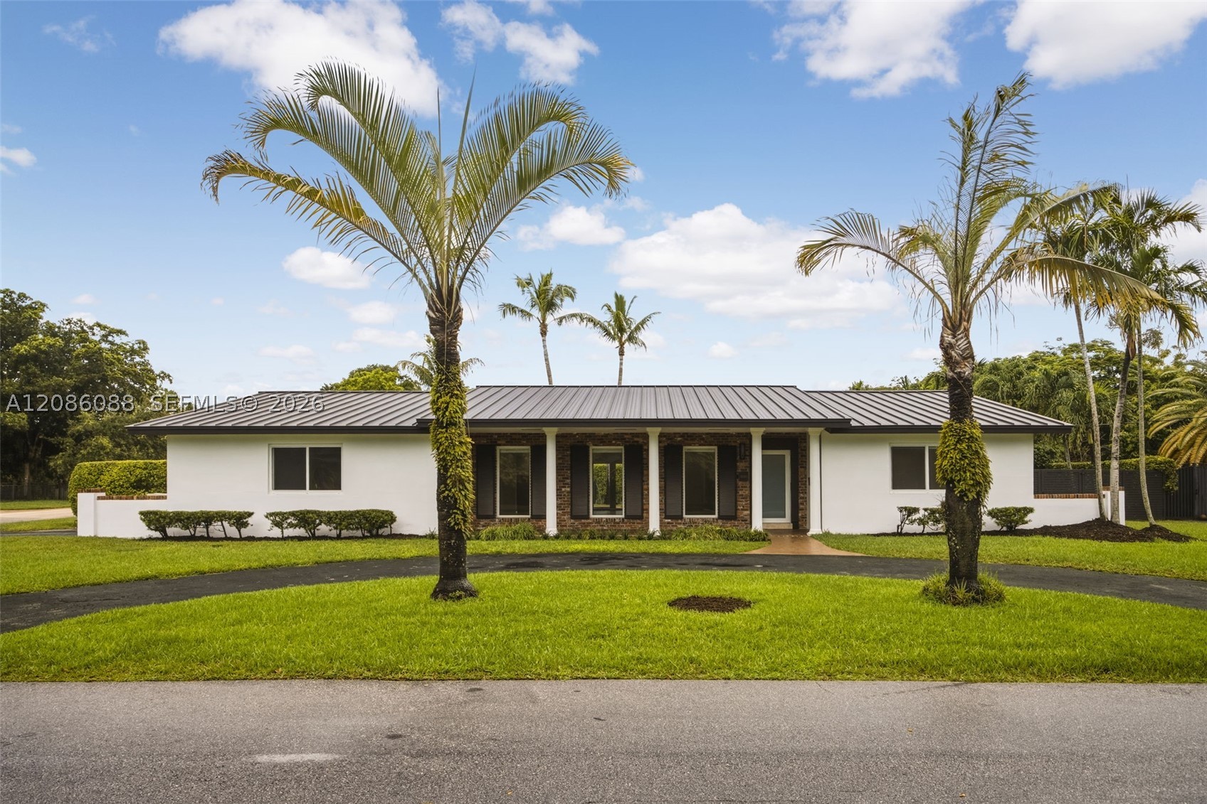 13240 SW 70th Ave Pinecrest, FL 33156