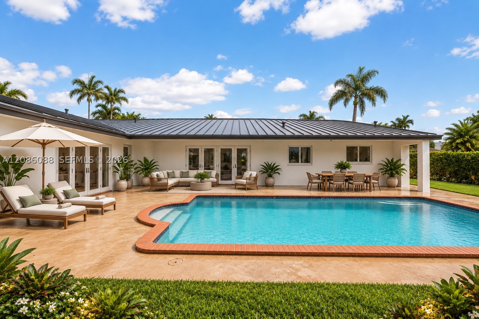 13240 SW 70th Ave Pinecrest, FL 33156