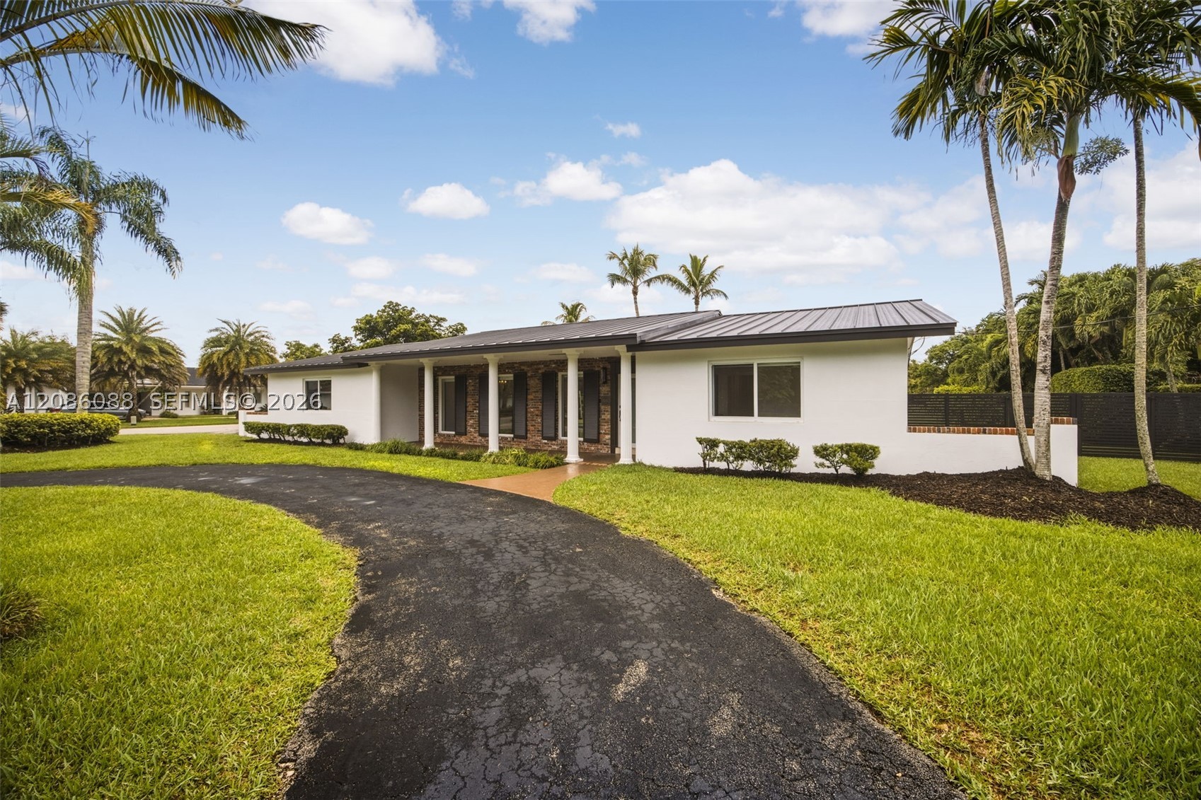 13240 SW 70th Ave Pinecrest, FL 33156