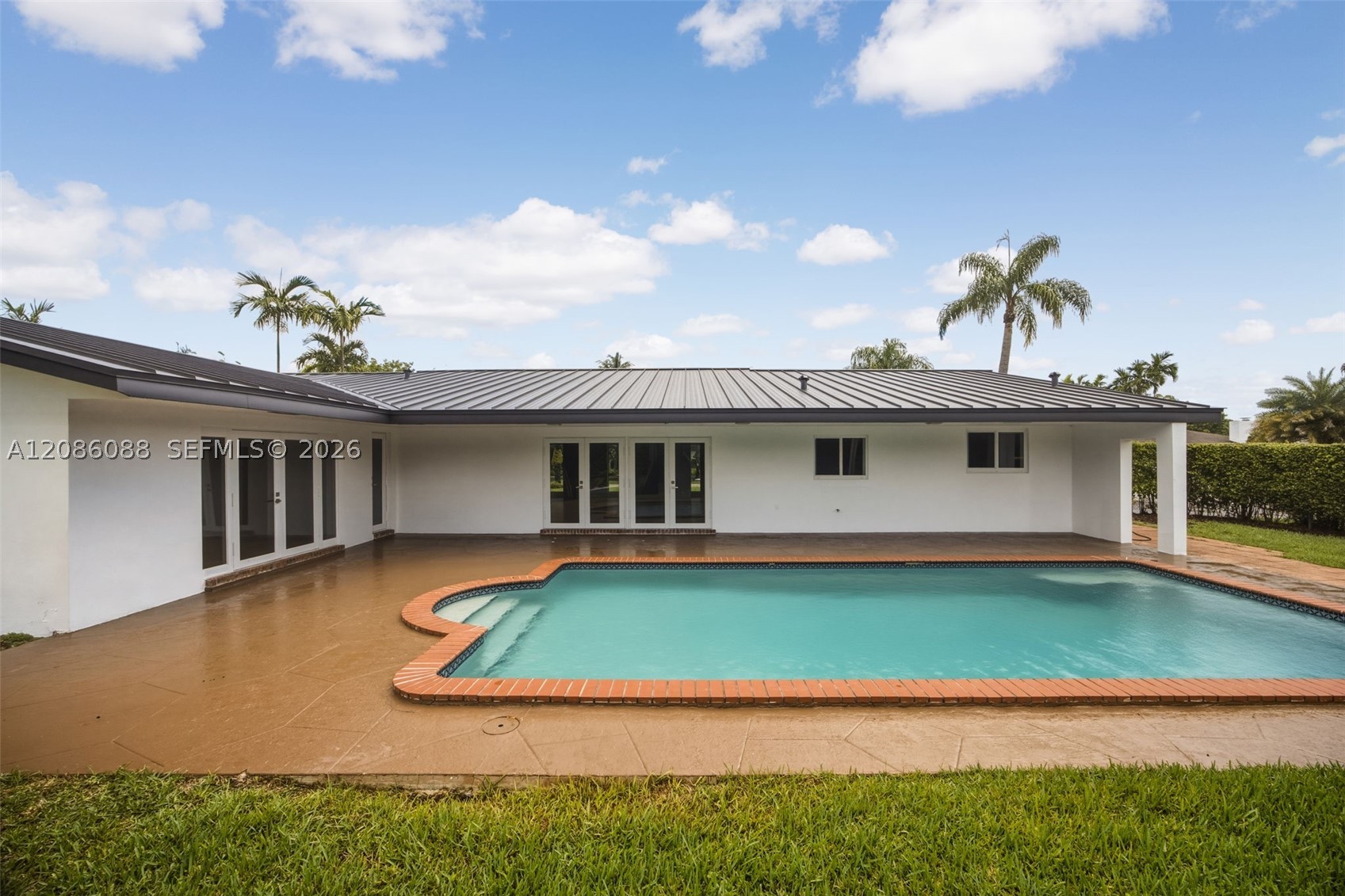 13240 SW 70th Ave Pinecrest, FL 33156