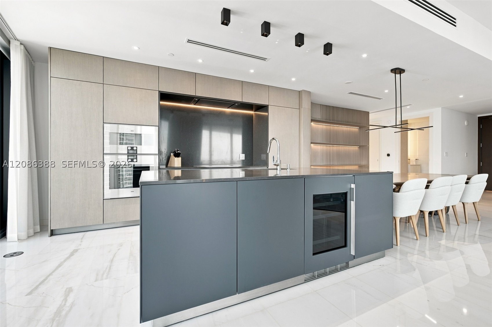 image Aston Martin Residences10