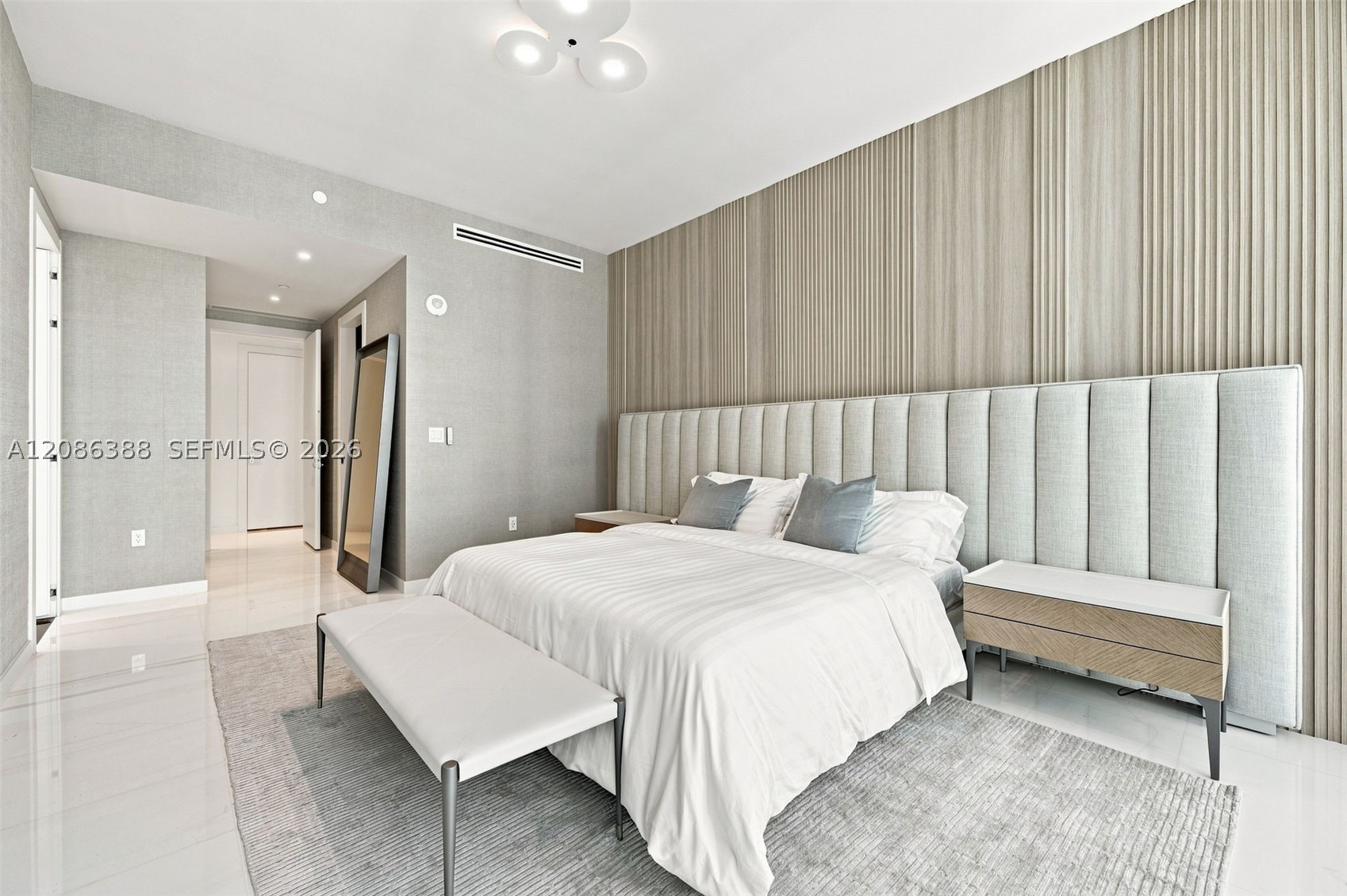 image Aston Martin Residences14