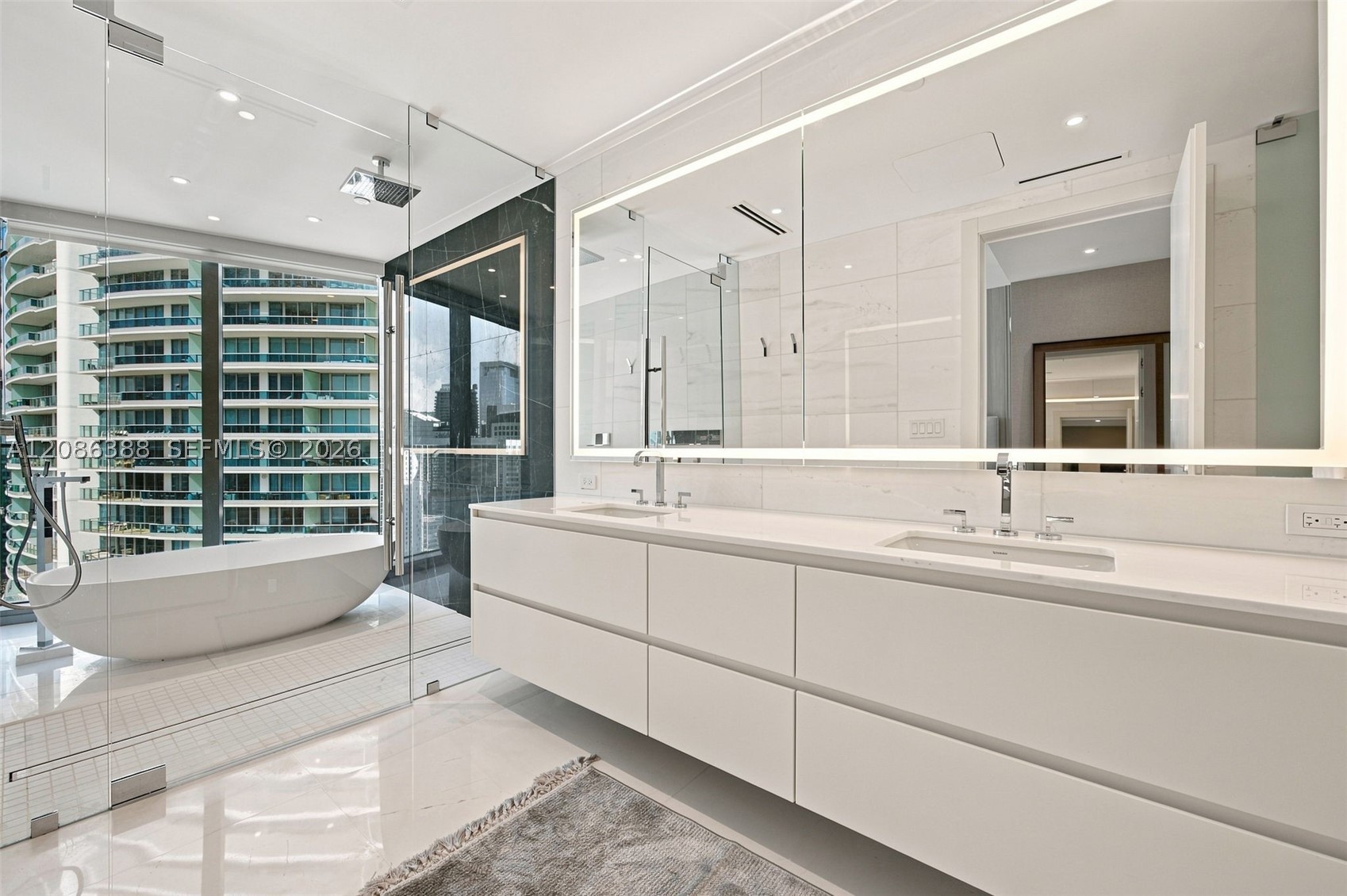 image Aston Martin Residences17