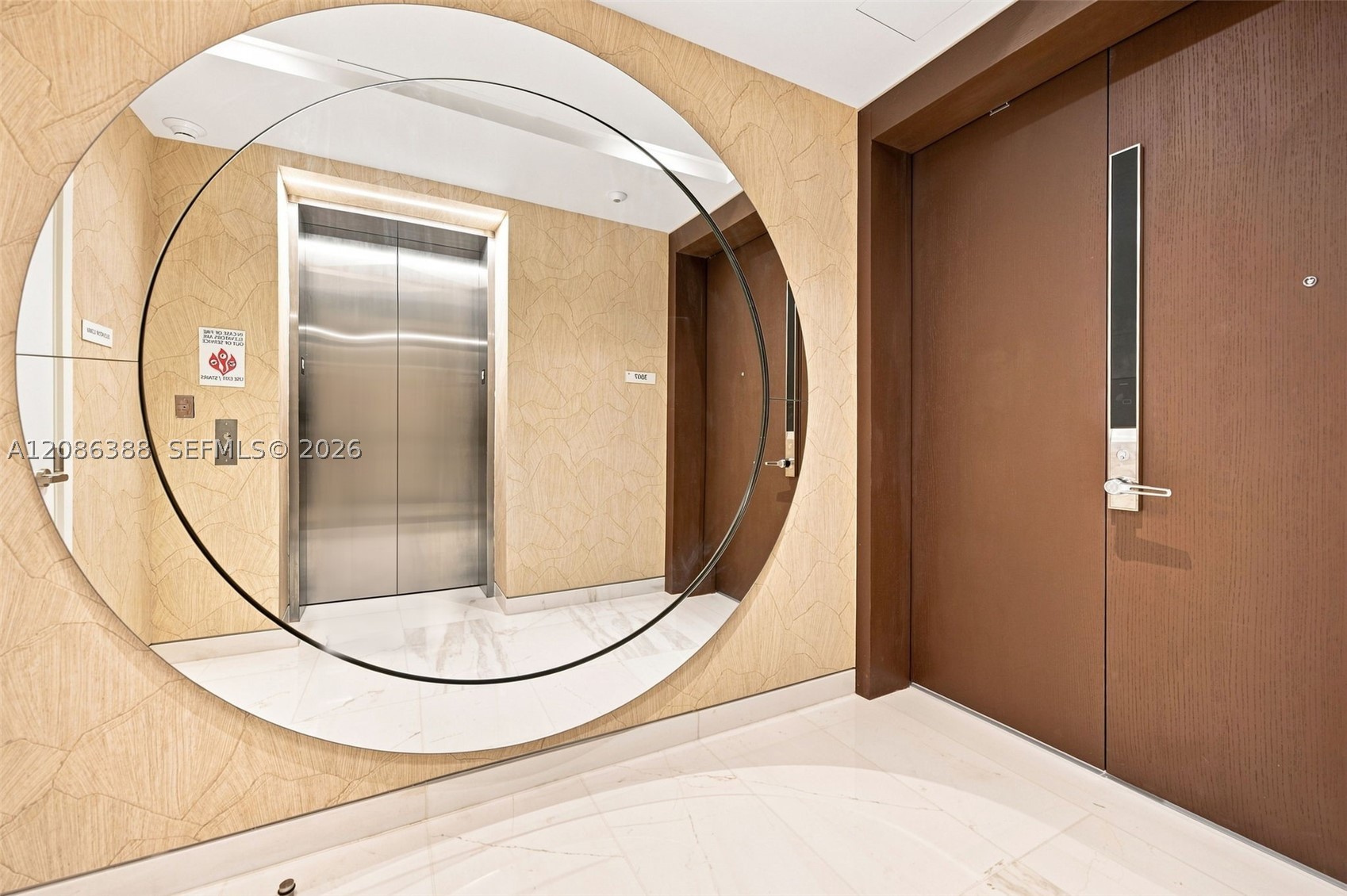 image Aston Martin Residences25