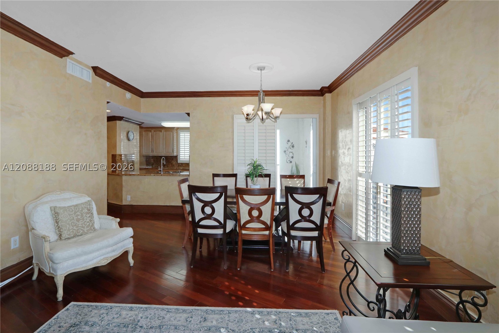 image Ten Aragon Condo10