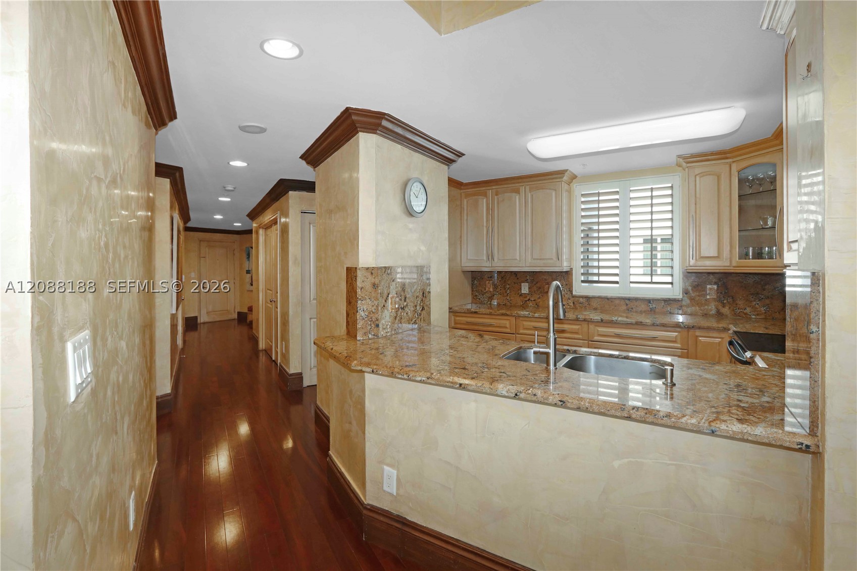 image Ten Aragon Condo12