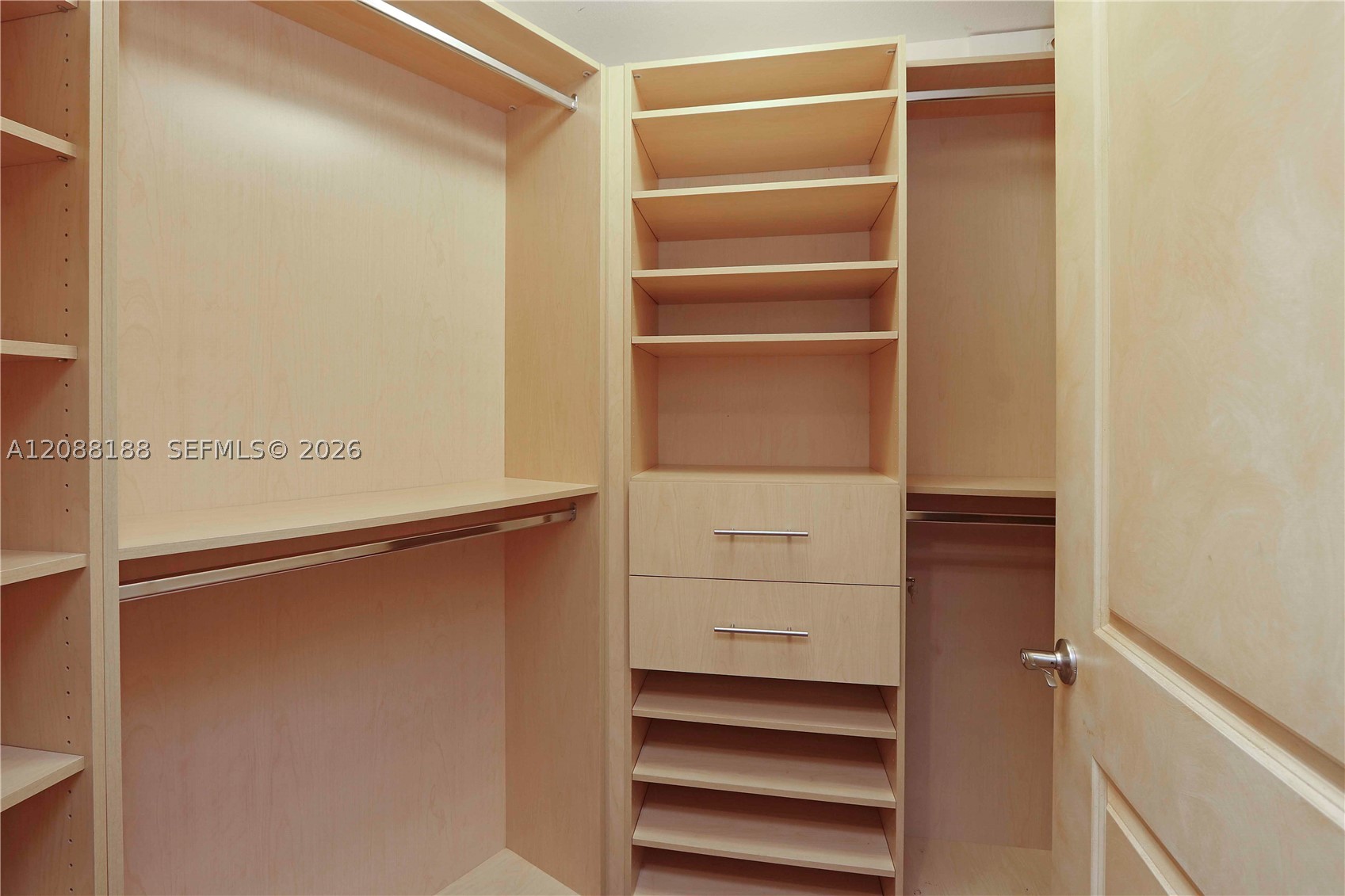 image Ten Aragon Condo27