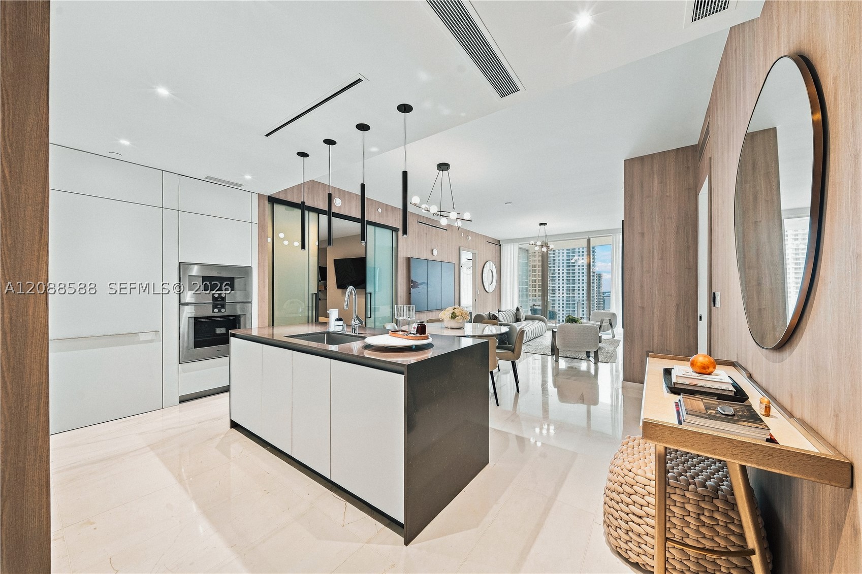image Aston Martin Residences9