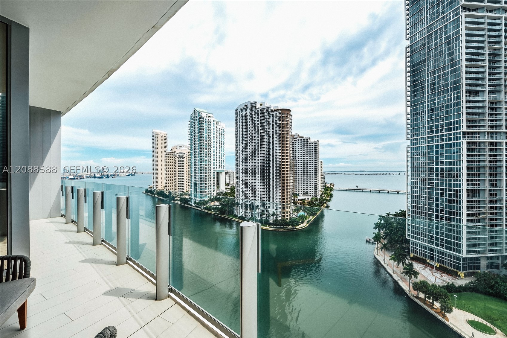 image Aston Martin Residences22