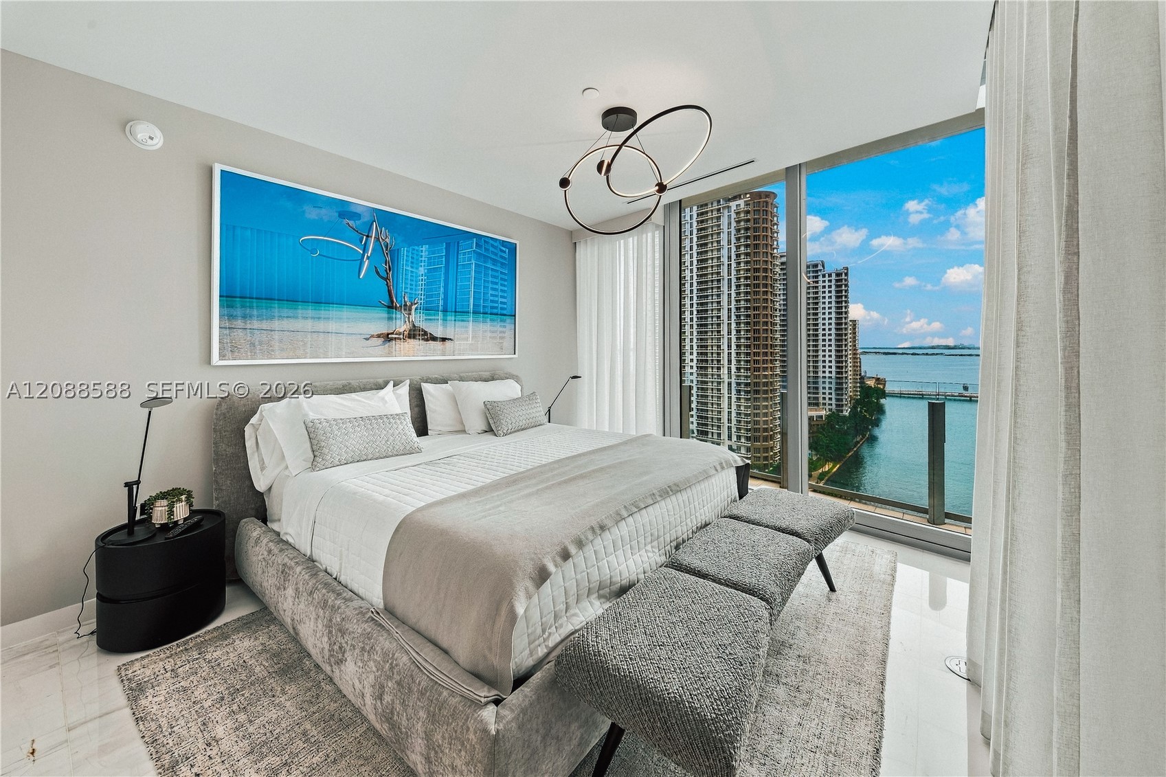 image Aston Martin Residences24