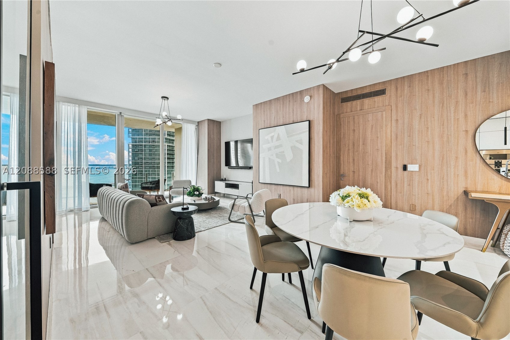 image Aston Martin Residences8