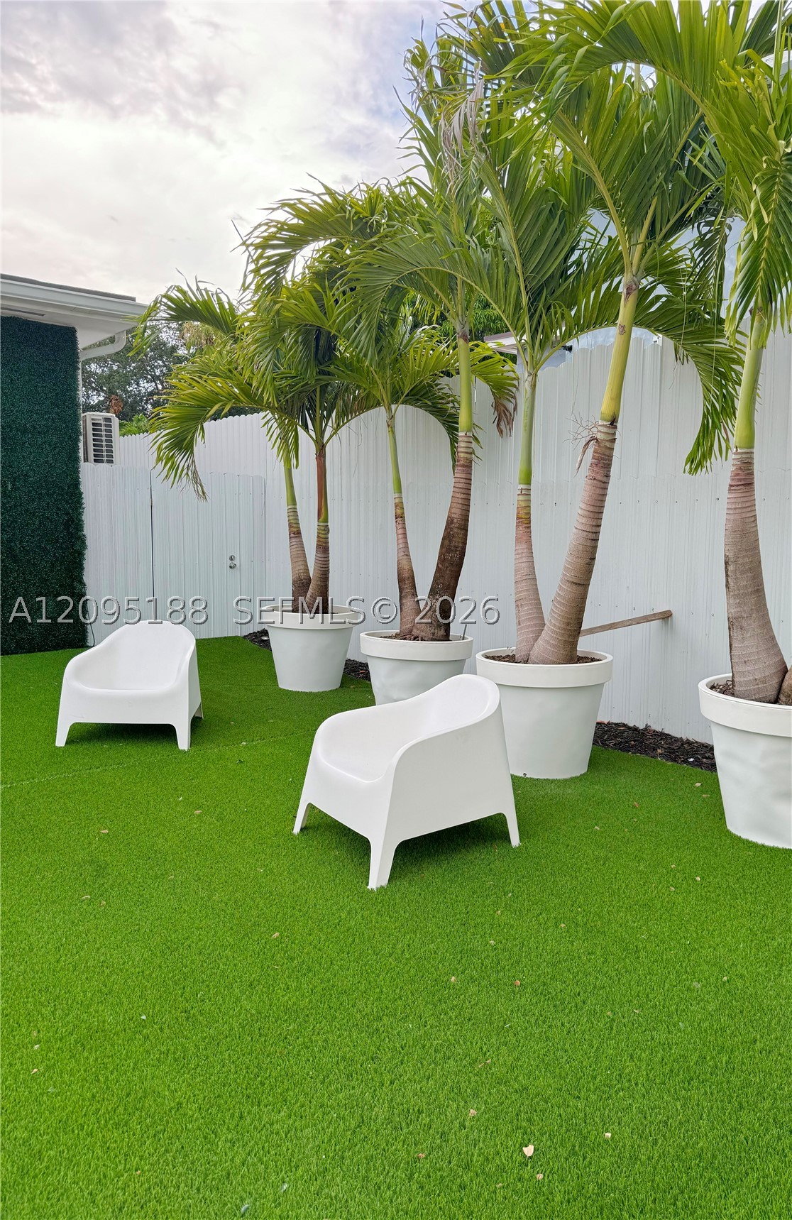 2121 SW 61st Ave Miami, FL 33155