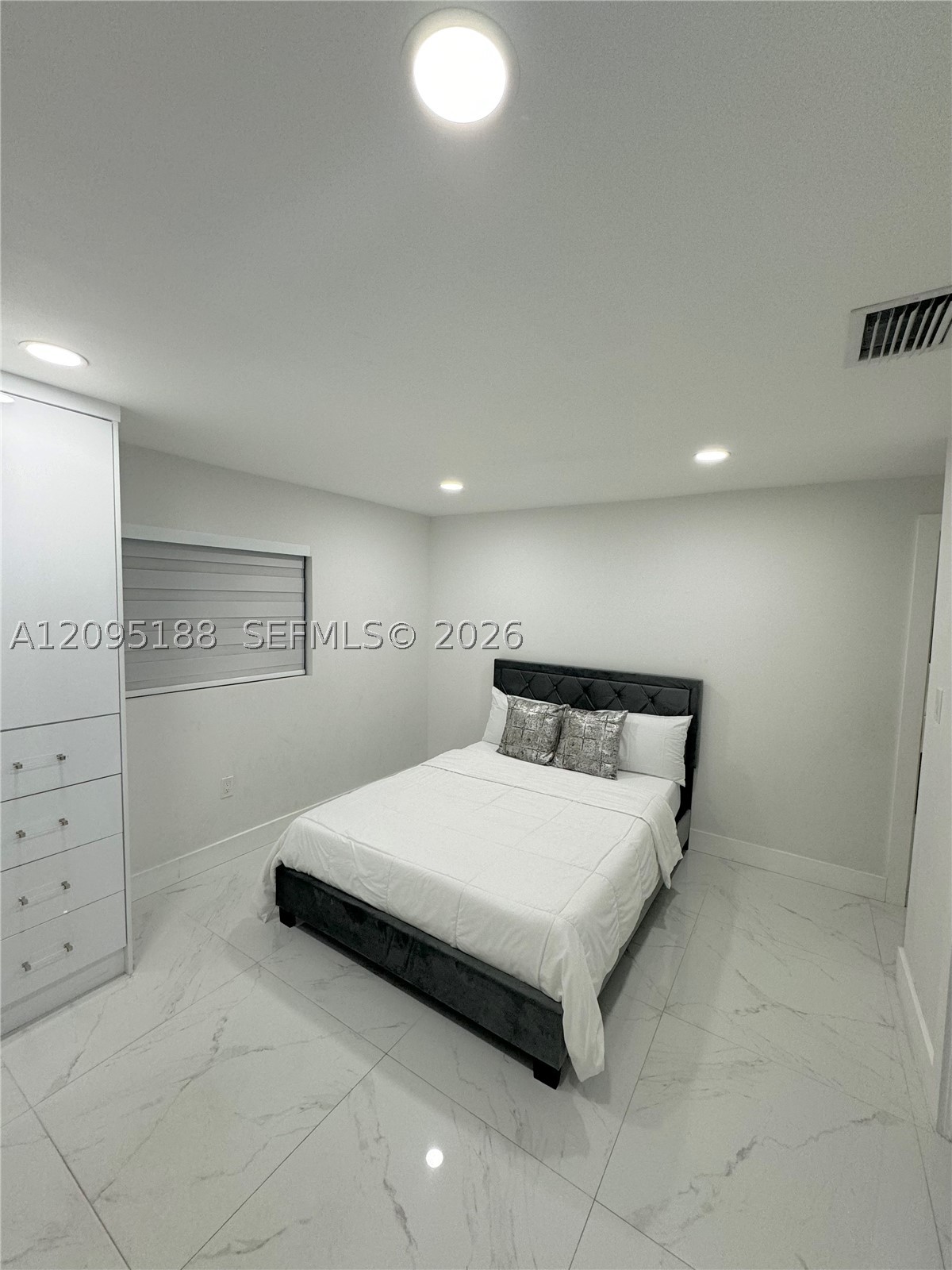 2121 SW 61st Ave Miami, FL 33155