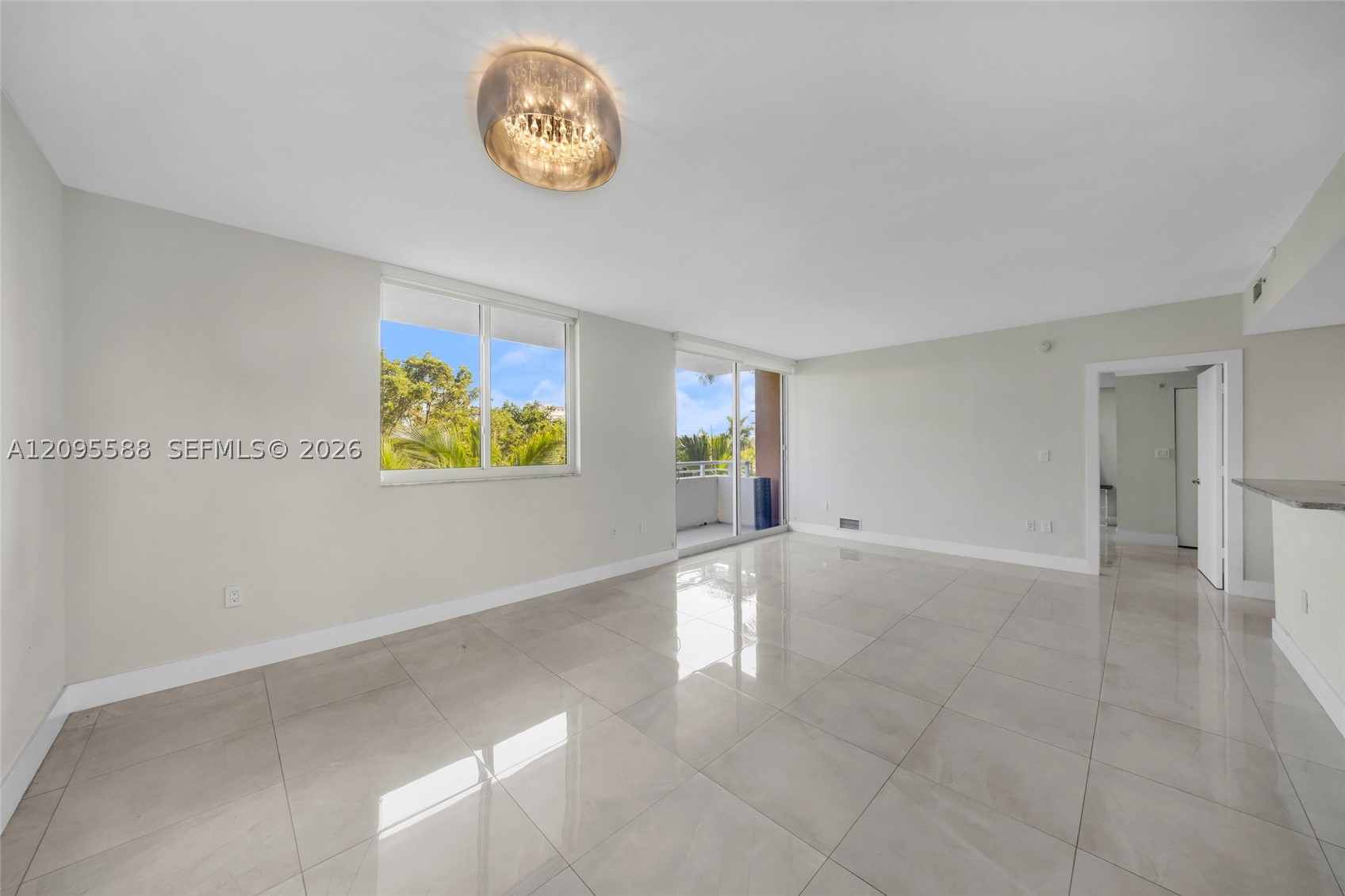 image The Venture at Aventura8