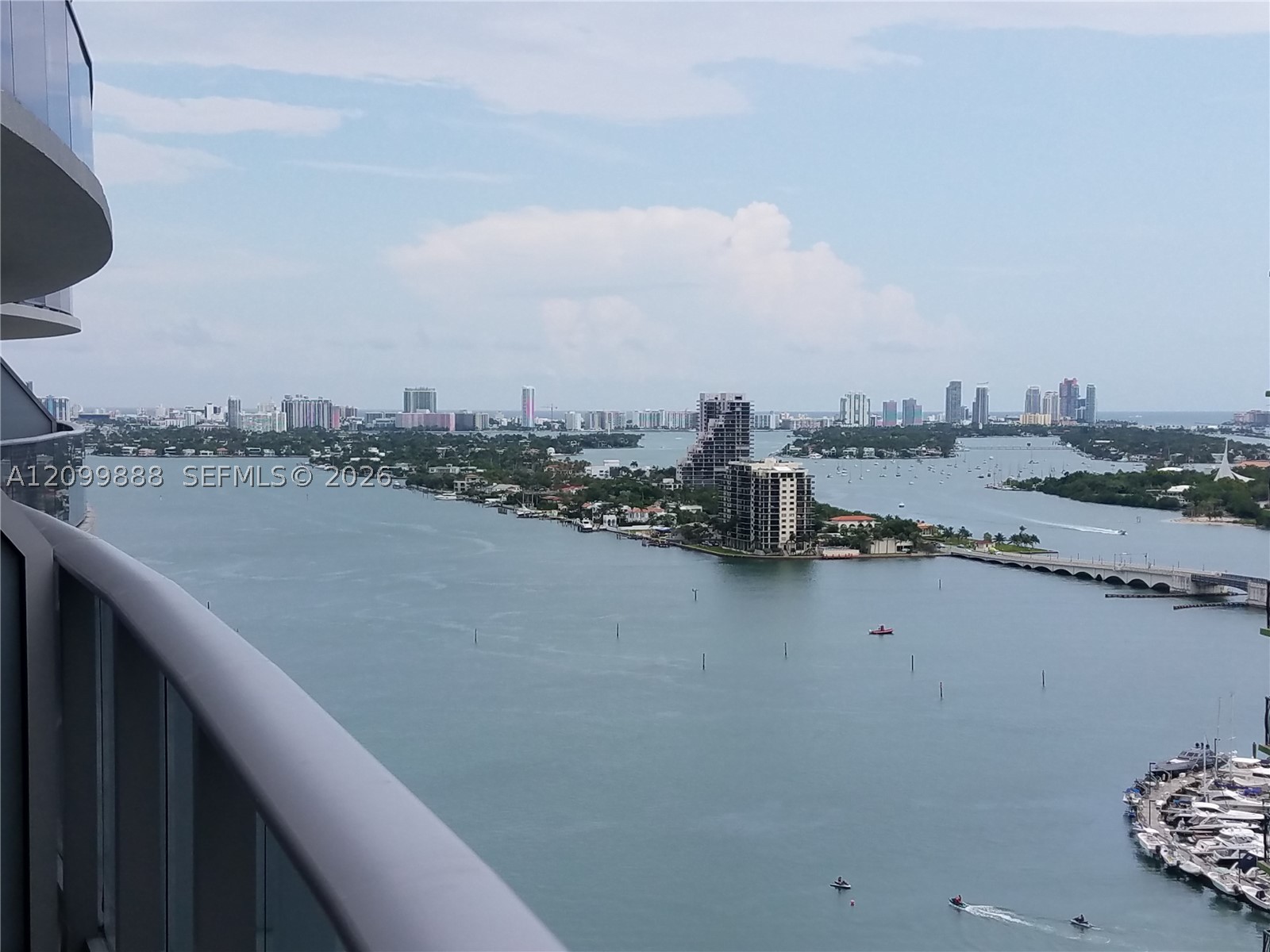 image Aria on the Bay1