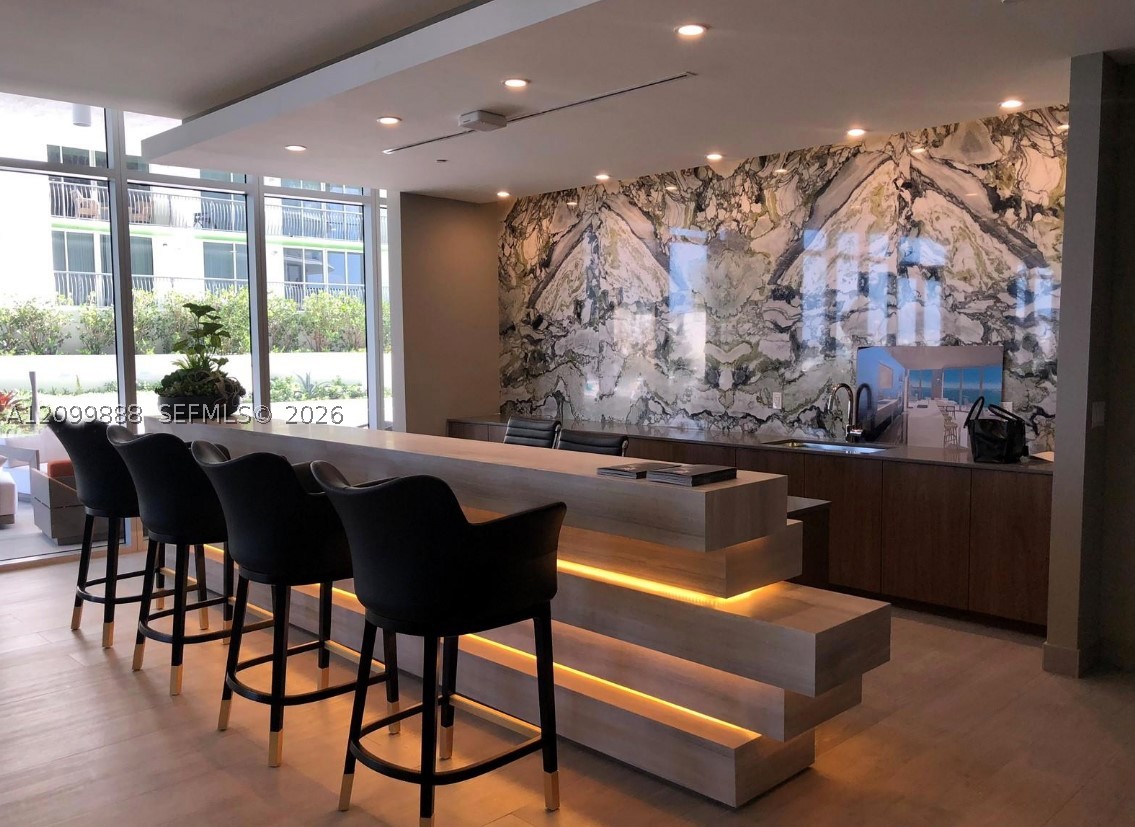 image Aria on the Bay28