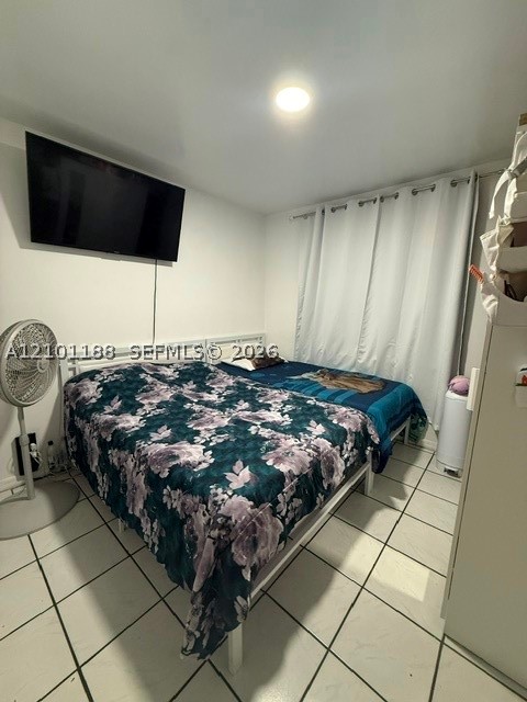 6968 W 24th Ct Hialeah, FL 33016